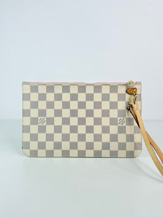 Louis Vuitton Handbags - Louis Vuitton Pochette damier Azur